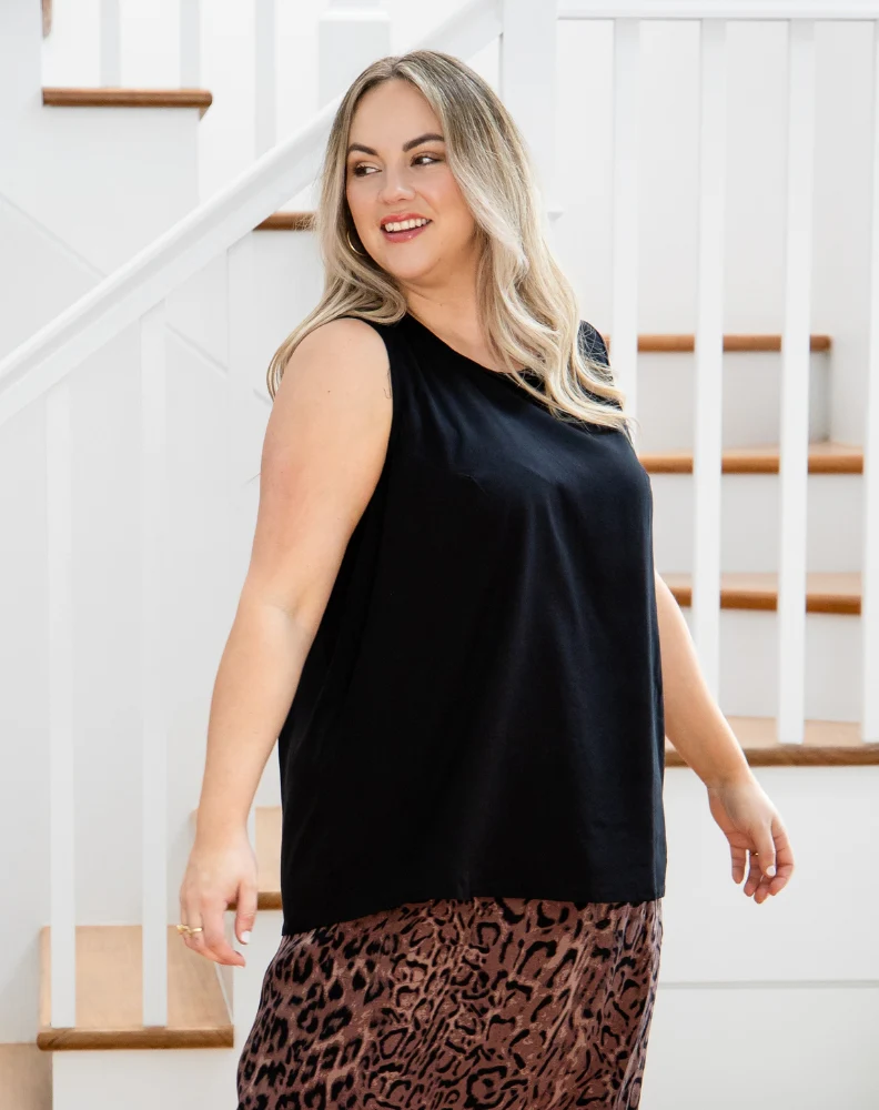 Kel Top - Black - Image 4